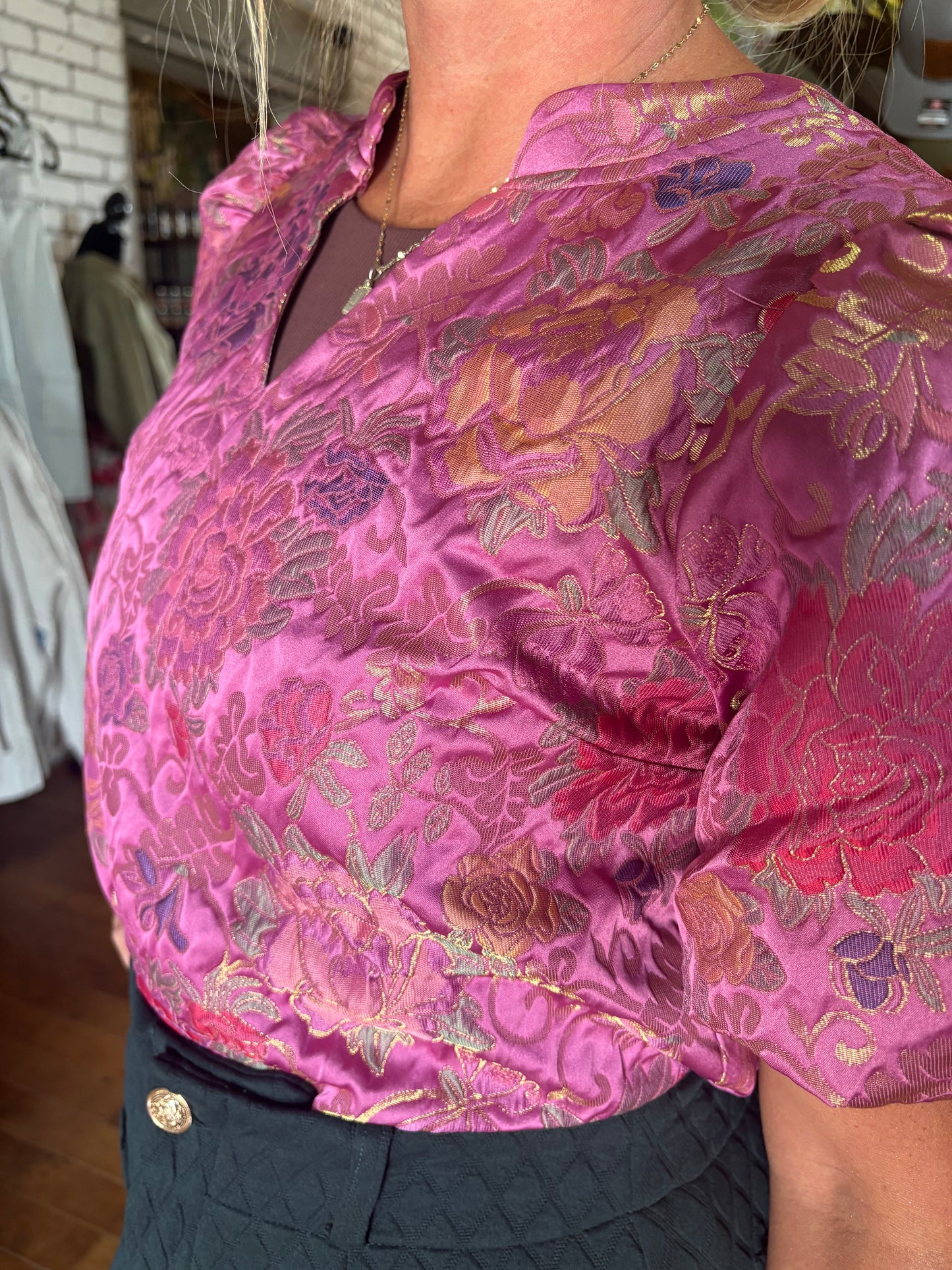 Short Bubble Sleeve Floral Jacquard Top